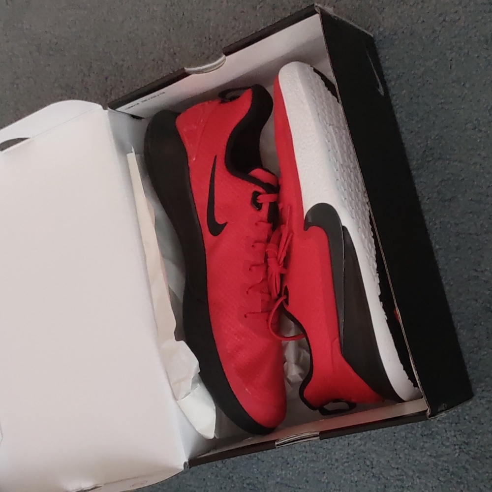 Nike Mamba Focus Red University - Picture 1 of 6